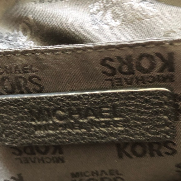 💕Michael Kors Leather Shoulder Handbag Crossbody HOST PICK - Picture 4 of 6